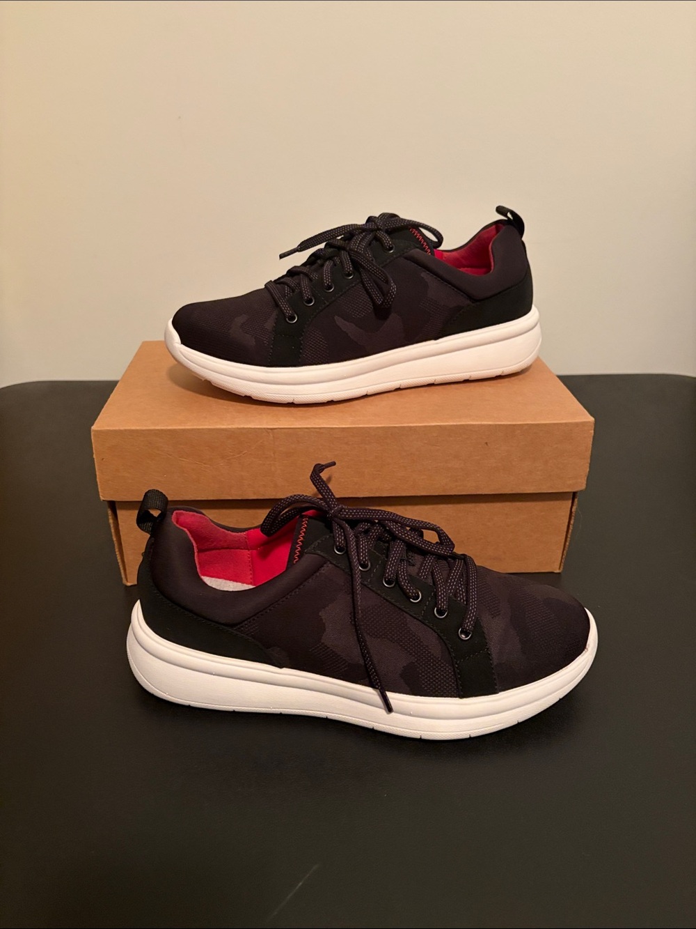 Clarks Ezera Lace Women’s 7.5 JB